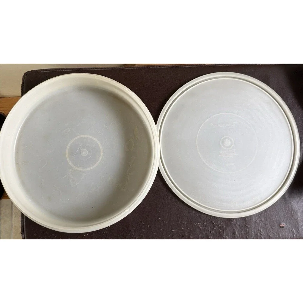 VTG Tupperware Large Round Carry All Pie Keeper Storage With Lid 12 Inch Retro